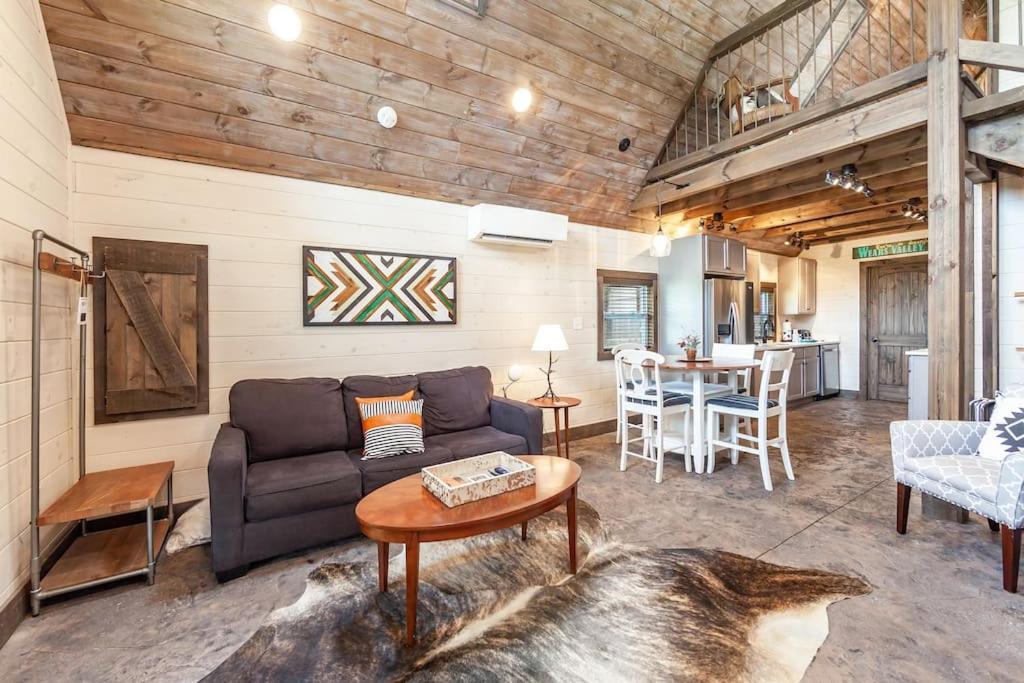 Romantic A-Frame Private Hottub Firepit Neargsmnp Севьервилл Экстерьер фото