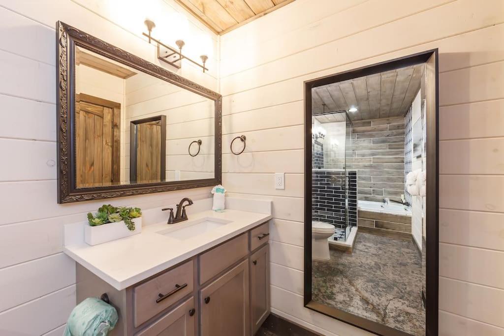 Romantic A-Frame Private Hottub Firepit Neargsmnp Севьервилл Экстерьер фото